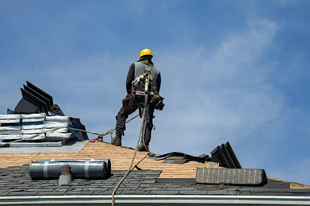 Professional Roof Replacement technician working in Cloverdale, OH